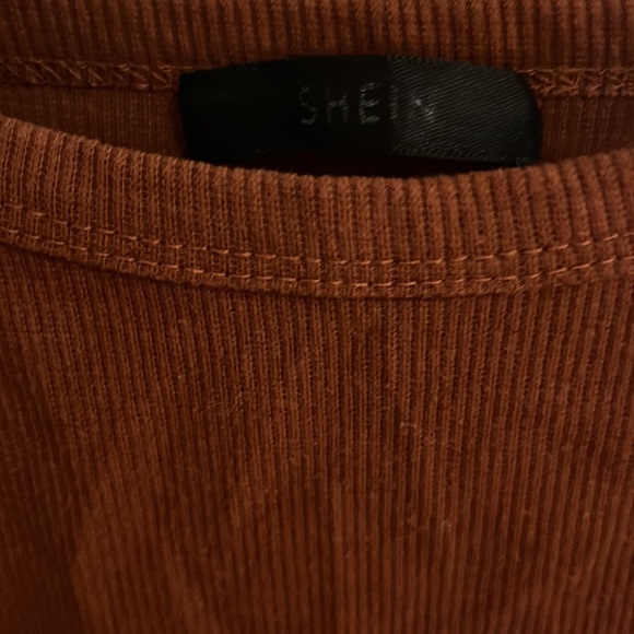 Tank top - Picture 2 of 3